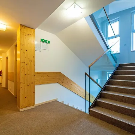 Belveder Aparthotel 3*